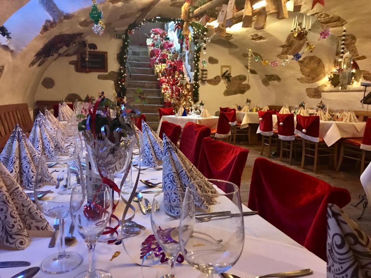 Landgasthaus "Zum Engel" Neuleiningen Esterno foto